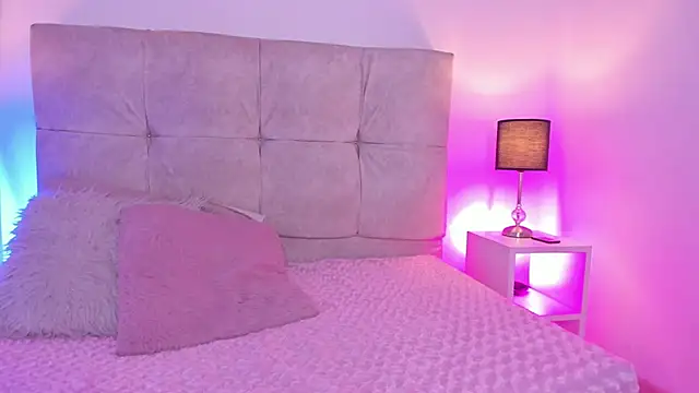 Snapshot of Karito-28 chatting on 01-21-25, 07:39 Karito-28 online show from 01-21-25, 07:39