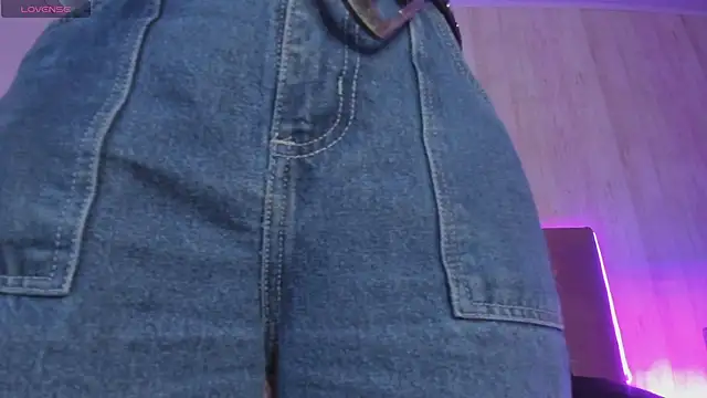 Snapshot of Karito-28 chatting on 09-15-25, 12:05 Karito-28 online show from 09-15-25, 12:05