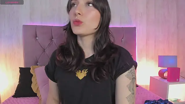 Snapshot of Karito-28 chatting on 09-26-25, 11:58 Karito-28 online show from 09-26-25, 11:58