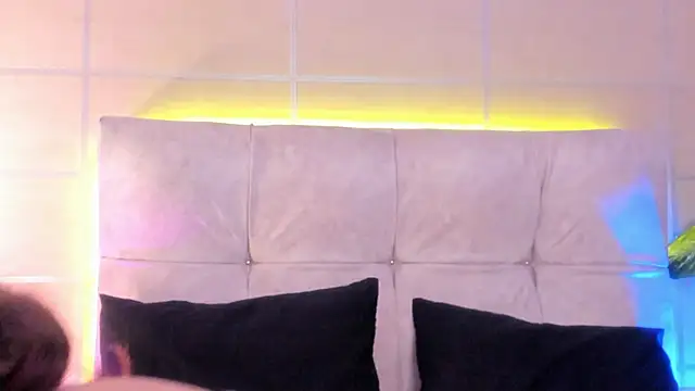 Snapshot of Karito-28 chatting on 10-14-25, 12:06 Karito-28 online show from 10-14-25, 12:06