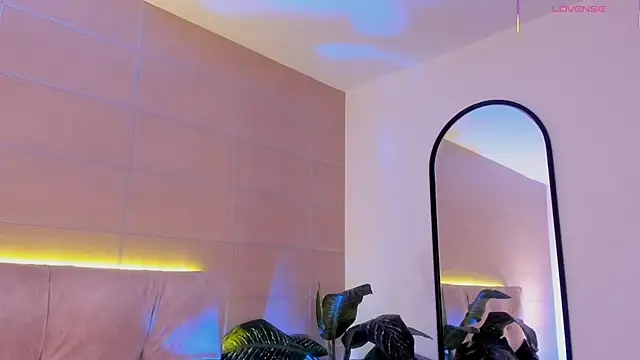 Snapshot of Karito-28 chatting on 10-16-25, 12:06 Karito-28 online show from 10-16-25, 12:06