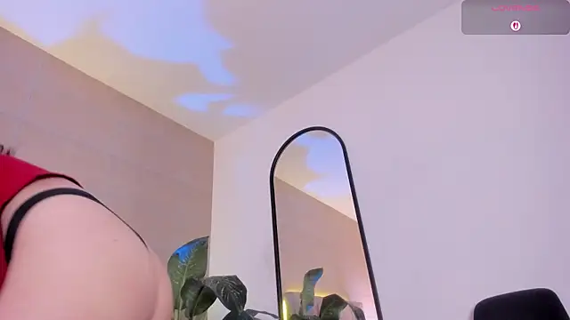 Snapshot of Karito-28 chatting on 10-17-25, 12:08 Karito-28 online show from 10-17-25, 12:08