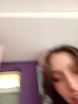 Snapshot of Karito-28 chatting on 12-04-25, 01:31 Karito-28 online show from 12-04-25, 01:31