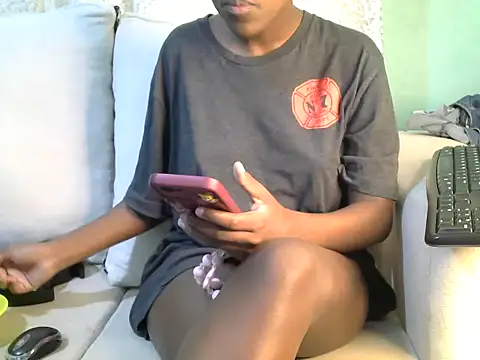 Caryyyl online show from 12-14-25, 07:58