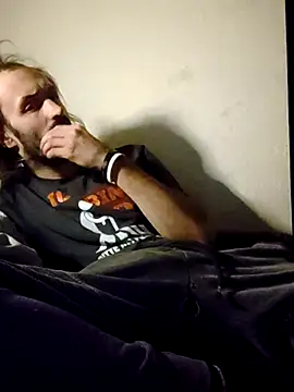 Snapshot of harterdome chatting on 10-29-25, 12:24 harterdome online show from 10-29-25, 12:24