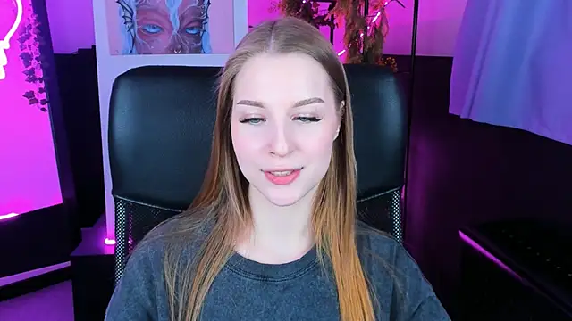 CuteMousee online show from 12-10-24, 01:33