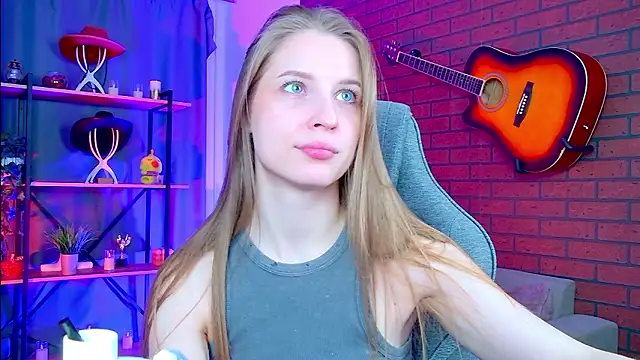 CuteMousee online show from 03-06-26, 08:55