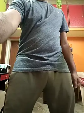 Snapshot of RohanBig chatting on 12-07-24, 06:15 RohanBig online show from 12-07-24, 06:15