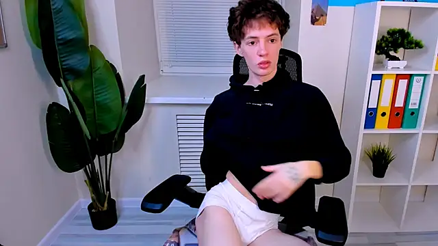 LukeSweet online show from 01-14-26, 10:54