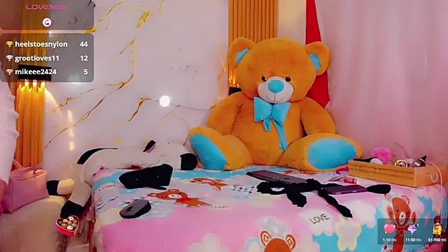 BrendaSquirtx online show from 02-15-25, 05:50