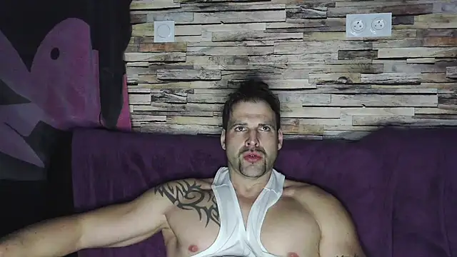 XxBigboybandxX online show from 02-01-25, 05:58