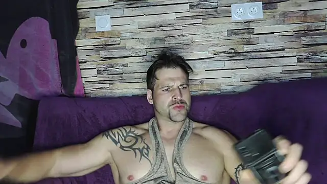 XxBigboybandxX online show from 02-04-25, 07:22