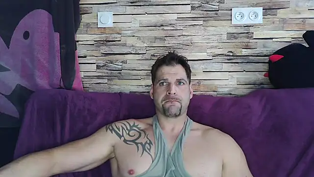 XxBigboybandxX online show from 02-23-25, 04:35