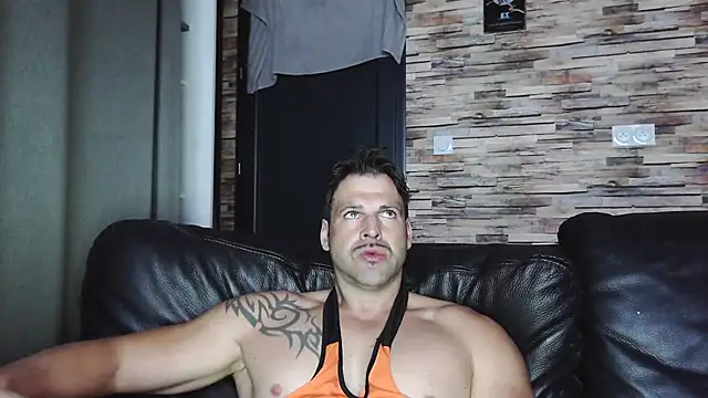 XxBigboybandxX online show from 10-16-25, 06:14