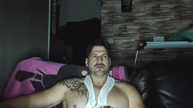 XxBigboybandxX online show from 01-15-26, 06:44