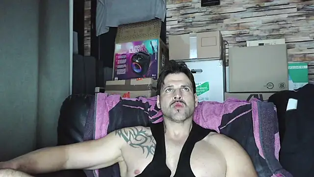 Snapshot of XxBigboybandxX chatting on 02-28-26, 07:48 XxBigboybandxX online show from 02-28-26, 07:48