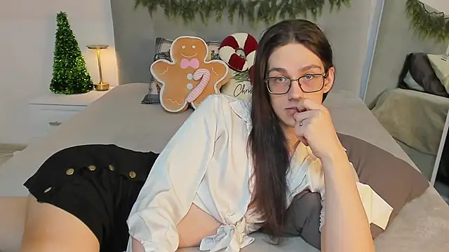 Alfreda Mills online show from 12-20-25, 11:28