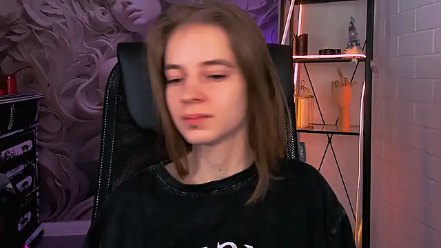 TinaDavil online show from 03-03-25, 05:39