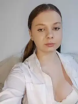 Snapshot of Ekaterina27 chatting on 12-20-24, 08:17 Ekaterina27 online show from 12-20-24, 08:17