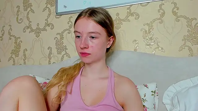 minidivaa  online show from 12-13-24, 05:49