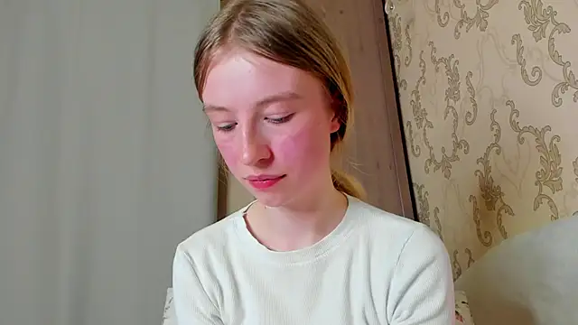 minidivaa  online show from 01-07-25, 09:25