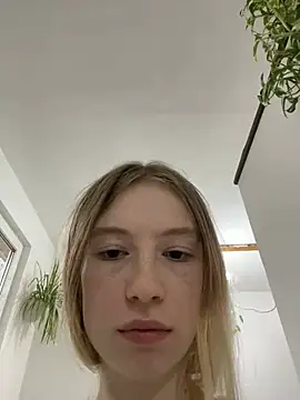 minidivaa  online show from 01-08-25, 05:16