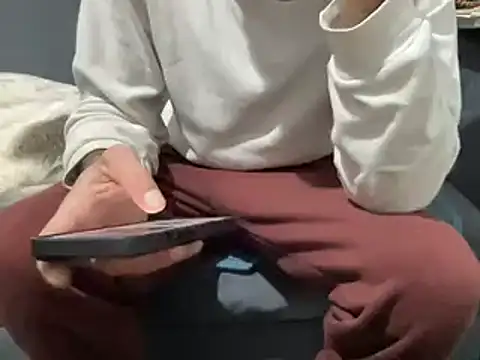 4small4inchlol online show from 12-30-24, 07:42