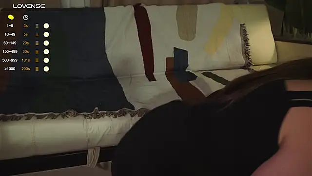 emma77  online show from 02-02-25, 08:08