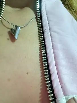 alicev kitty online show from 01-18-25, 12:47