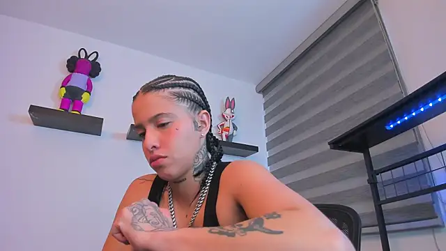 Gangster Girl online show from 11-30-25, 02:43