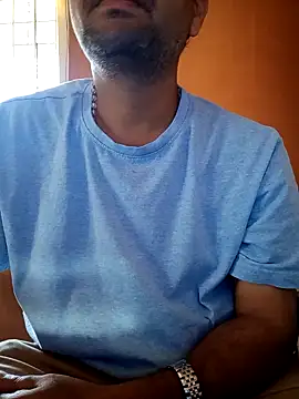 Snapshot of daddy_indian chatting on 02-06-25, 04:53 daddy indian online show from 02-06-25, 04:53