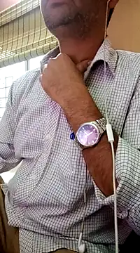 Snapshot of daddy_indian chatting on 02-25-25, 12:45 daddy indian online show from 02-25-25, 12:45