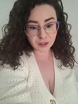 Snapshot of JESSYKA chatting on 11-15-25, 01:29 JESSYKA online show from 11-15-25, 01:29