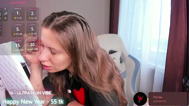 Snapshot of ms_allison_w chatting on 01-08-25, 11:21 ms allison w online show from 01-08-25, 11:21