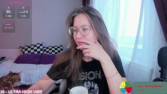 Snapshot of ms_allison_w chatting on 02-07-25, 11:23 ms allison w online show from 02-07-25, 11:23