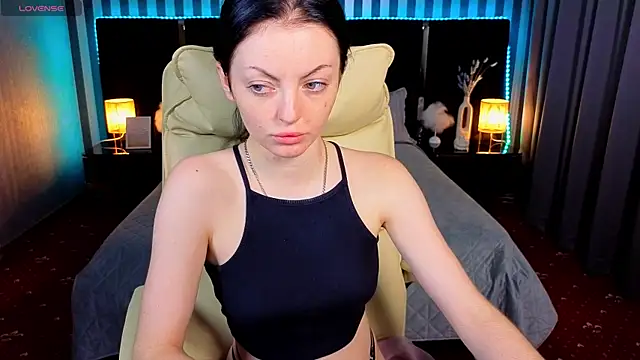 Daisy Delight online show from 11-11-25, 08:20