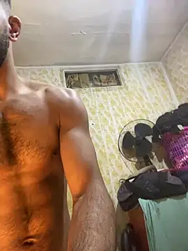 Snapshot of GaaTto chatting on 02-10-25, 01:35 GaaTto online show from 02-10-25, 01:35