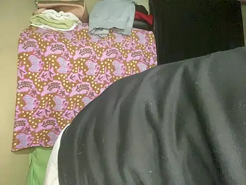 Snapshot of GaaTto chatting on 03-15-25, 02:14 GaaTto online show from 03-15-25, 02:14