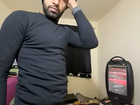 Snapshot of GaaTto chatting on 11-30-25, 06:45 GaaTto online show from 11-30-25, 06:45