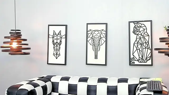 Snapshot of SARAFOXX_ chatting on 01-28-25, 07:42 SARAFOXX online show from 01-28-25, 07:42