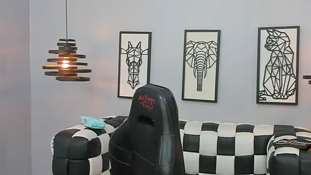 Snapshot of SARAFOXX_ chatting on 01-31-25, 11:46 SARAFOXX online show from 01-31-25, 11:46