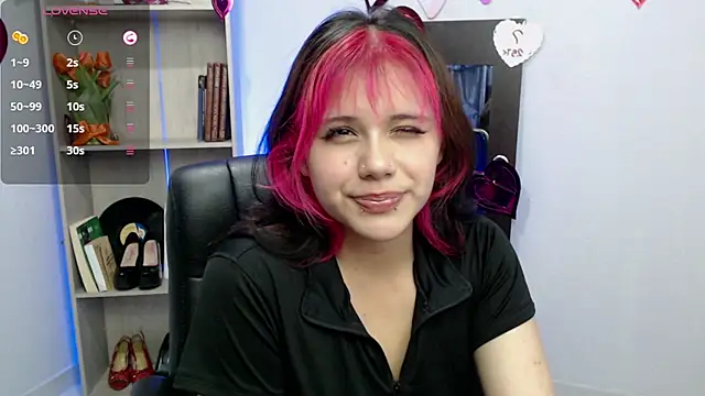 mixie cute online show from 02-20-25, 08:14