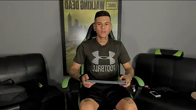 Snapshot of jamesinked_ chatting on 12-21-24, 03:36 jamesinked  online show from 12-21-24, 03:36