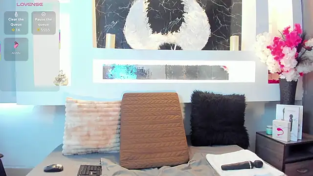 Cinthya mjs online show from 11-14-25, 01:10