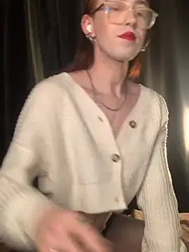 Avril Pearly  online show from 02-18-25, 09:31