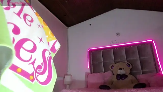 Snapshot of Melody_Ds chatting on 01-03-25, 11:44 Melody Ds online show from 01-03-25, 11:44