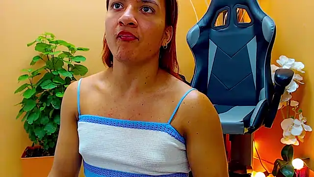 Snapshot of aslyhernandez_7 chatting on 02-26-25, 09:58 aslyhernandez 7 online show from 02-26-25, 09:58