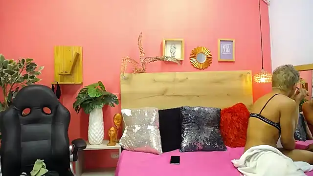 aslyhernandez 7 online show from 03-16-26, 12:42