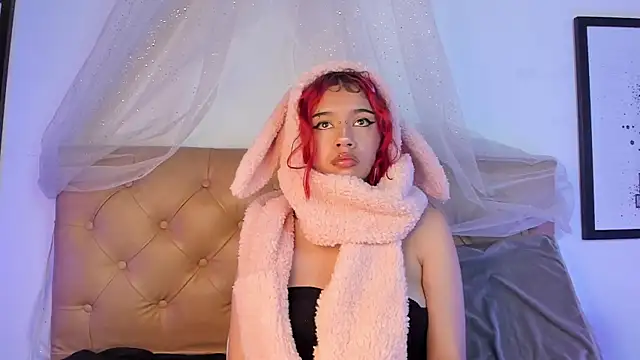 Snapshot of Redpandaa_ chatting on 12-28-24, 05:02 Redpandaa online show from 12-28-24, 05:02