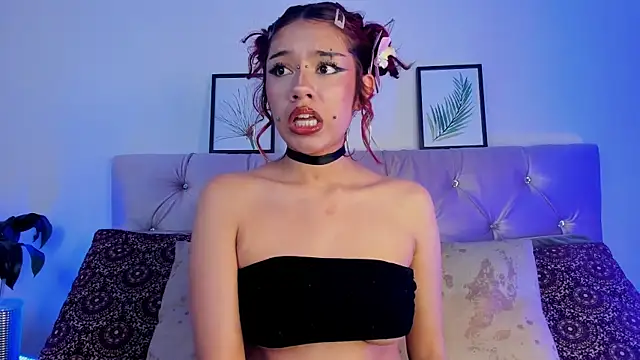 Snapshot of Redpandaa_ chatting on 02-06-25, 11:10 Redpandaa online show from 02-06-25, 11:10